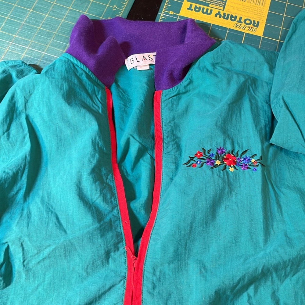 Blast jogging suit. Size M. - Picture 5 of 5
